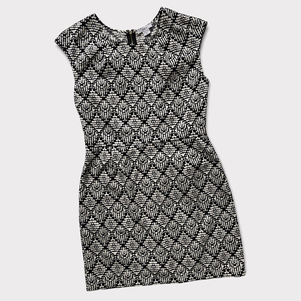 Women's Sleeveless Bar III Black & White Sheath Pencil Dress Size M